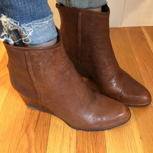 stuart weitzman wedge booties